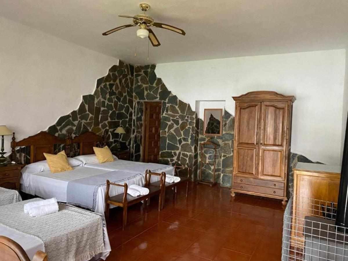 Hotel Rural Villa Torreaguila Бадахос Экстерьер фото